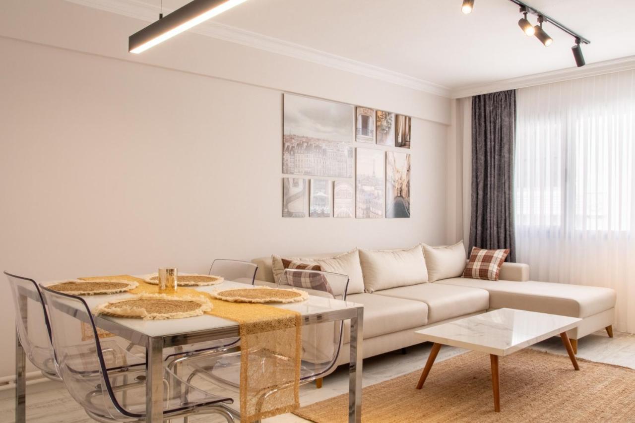 Gorgeous Flat With Balcony In Izmir Konak Daire Dış mekan fotoğraf